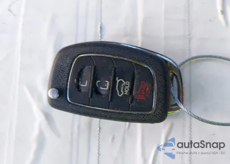 2013 Hyundai Santa Fe Sport z USA, uszkodzony, nr VIN 5XYZT3LB4DG093022